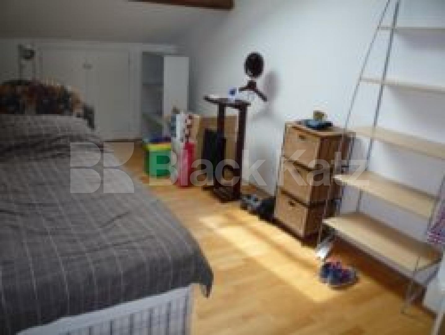 			LET, 3 Bedroom, 1 bath, 1 reception Serviced Apartments			 Princess Park Manor, Frien Barnet